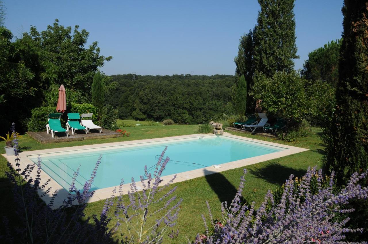 Bed and Breakfast Les Tamaris Castelnau-sur-Gupie Exterior foto