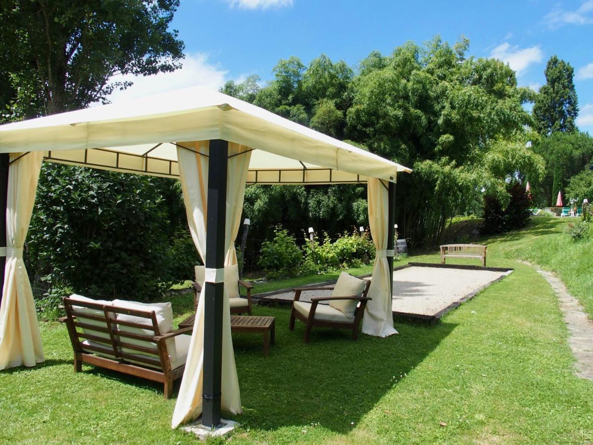 Bed and Breakfast Les Tamaris Castelnau-sur-Gupie Exterior foto